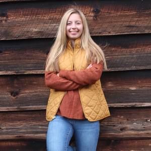 Meet your Posher, Emily